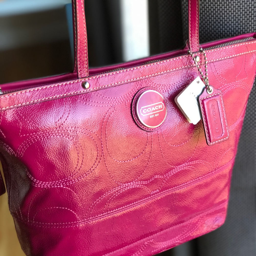 Authentic COACH Signature Tote in Raspberry